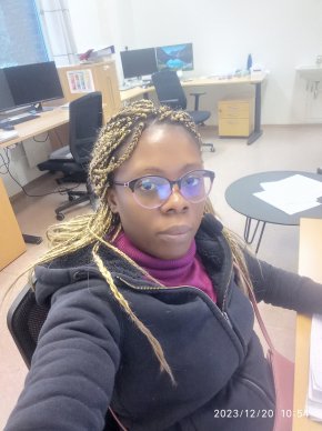 Femme africaine, célibataire vivant à Oslo et recherche un homme sérieux 