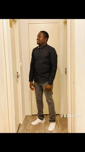Recherche une relation libre sans prise de tête 