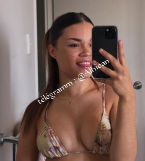 Je suis disponible pour des rencontres coquines réelle 