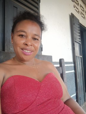 Cherche homme avoir une relation sérieux je suis une femme mature et respectueuse au seins de ma soc