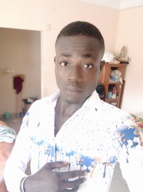 Célibataire adorable aimable gentil et avec beaucoup de tendresse venant de Boulogne sur mer 