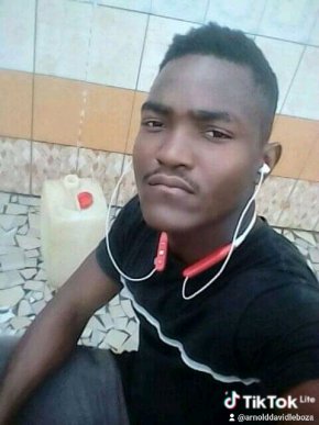 Besoin d'une personne avec qui causer trop de solitude