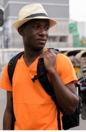 je suis Aba célibataire sans enfants .je suis a la recherche d'une relation avec une femme et de pas
