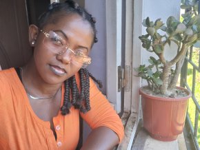 Rencontre amitiés, discuter, relations sérieuses, qui peut aboutir au  mariage. 