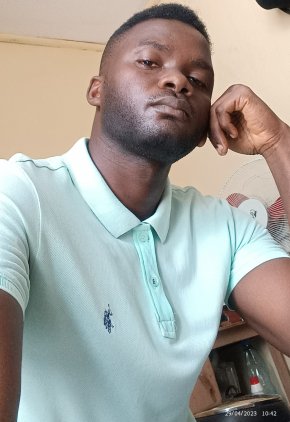 posé, attentionné, protecteur, loyal, sincère et ouvert d'esprit 
