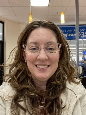   Moi je me nomme Soraya je suis nouvelle sur le site  je suis célibataire sans enfants je vie a Bar
