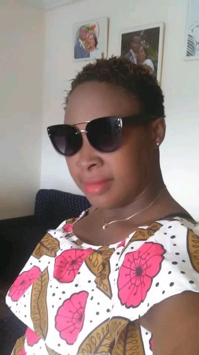rencontre, attentionnée, amusante, compréhensive, harmonieuse, gentil, taquine, humble 