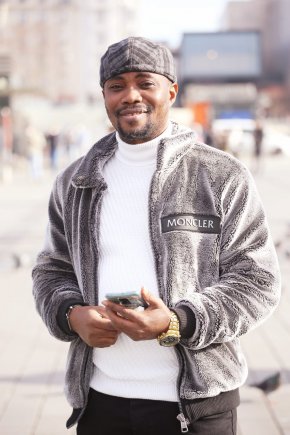 je recherche une relation  avec une femme africaine