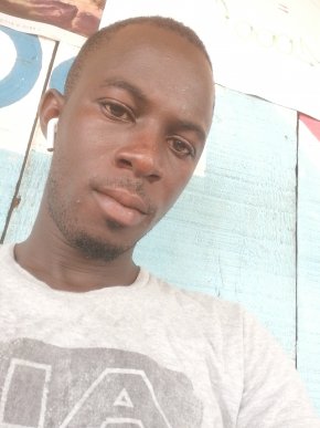 Petit pompier toujours disponible pour le plaisir sexuel