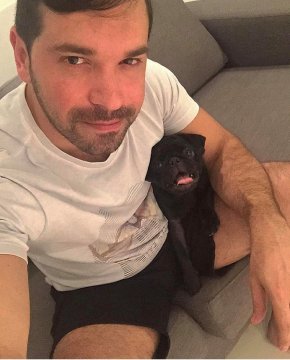 un inconnu a la recherche de sa belle et tendre Amour 
