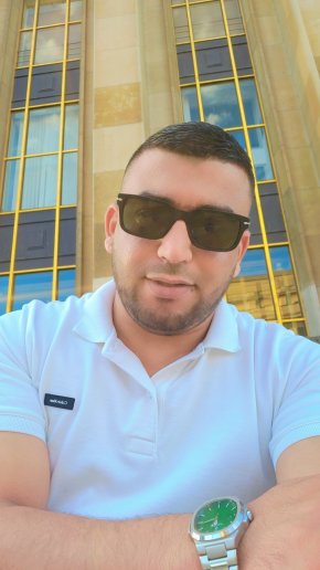 BONJOUR ..CHERCHE RELATION SERIEUSE AVEC UNE FEMME REEL