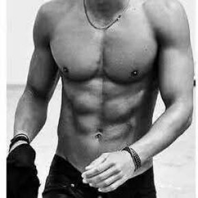 Hello my name badreddin my from casablanca je suis la pour femme mature
