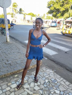 Je suis une femme romantique,je cherche une relation sérieuse 