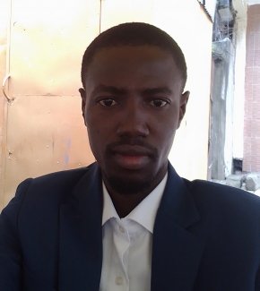 Joli Garçon Intélligent cherche belle femme compréhensible et sexy