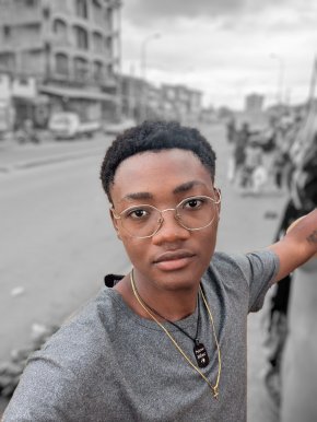Recherche d'une Relation vrai et durable avec une personne qui recherche la même chose que moi 