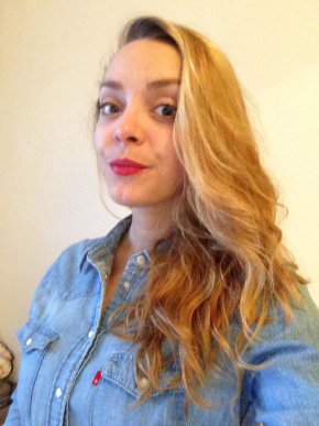 Je suis une femme et je suis ici pour un but précis et voila et pour ceux qui sont contre les respec