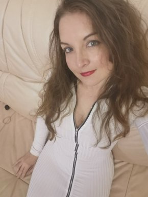 Je cherche un homme sérieux et sympa qui pourrait aimer ma fille comme moi mm