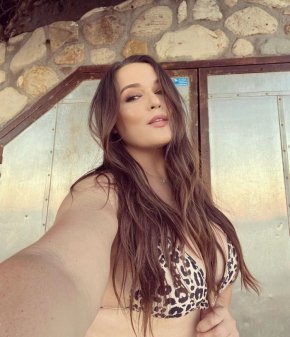 moi on me dit belle mais moi je voudrais séduire un homme avec mon coeur plus que ma beauté