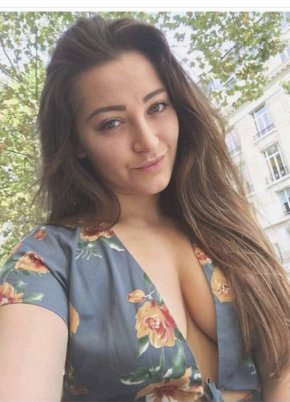 Femme mature cherche un homme mature ,gentil et respectueux avec qui fonder une relation amoureuse 
