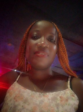 Jeune femme jolie, joviale et sympathiquerecherche mec cool 