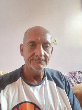Je recherche quelqu'un de sérieux, sincère et surtout honnêtes 