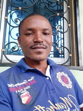 Recherche amoureuse. Salut  je suis un homme sympathique et sérieux,  je recherche une femmeSalut , 