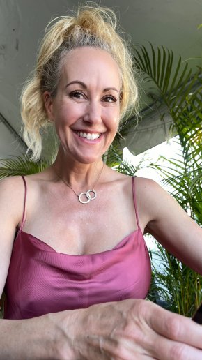 Salut ? je me présente, moi c’est Claudine 