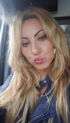 Je recherche une relation sérieuse basée sur l’amour et la confiance 