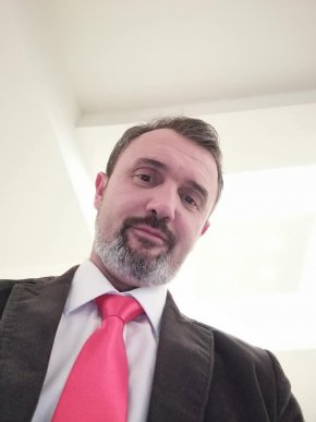 Je suis novice sur ce site pour trouver mon âme sœur d'abord en amitié 