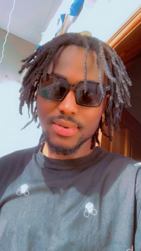 je cherche une personne bien, cool, sympa, narurel, gentillesse 