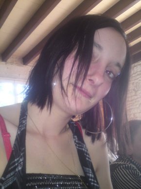 my name is delphine aged 35 divorced for 2 years new on the site I wish I made acquaintances if poss