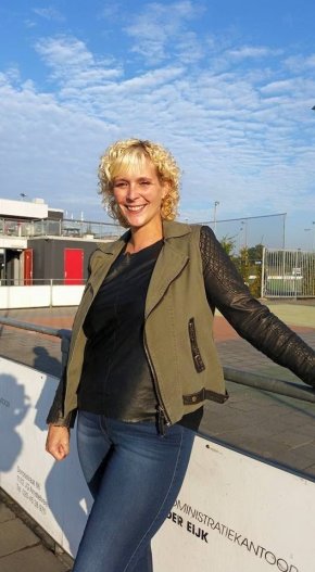 Je suis une femme tout d’abord sérieuse sincère et véridique aussi et ensuite je suis une femme atte