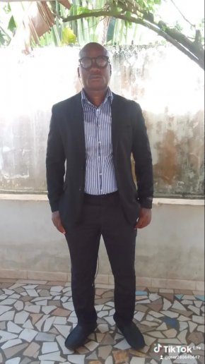 Je cherche mon âme soeur mon Whatsapp pour échanger +2250576228741