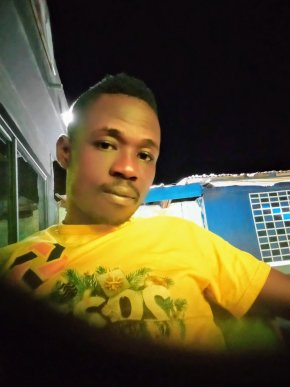 Je recherche une personne honnête et sincère 