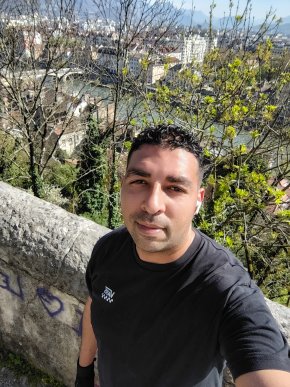 Si vous êtes à la recherche d'un homme qui vous donne de la confiance y la sécurité ne cherche plus 