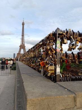 D'abord une amitié et on verra ce que Dieu nous preserve 