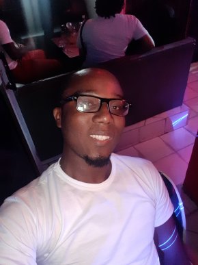 que recherche un homme de 30 ans