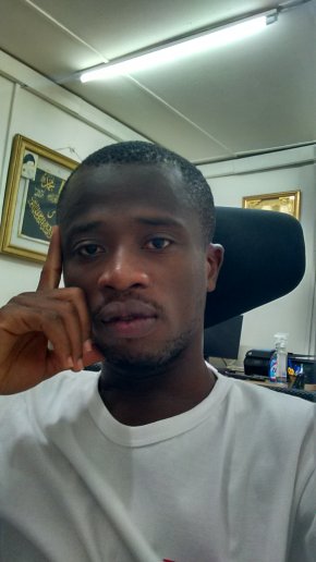 Simplement moi sympa et cool,célibataire à la recherche de ma moitié