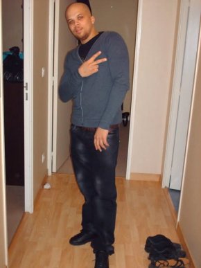 Recherche ma moitié une femme élégante pour relation stable complicité 