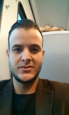 Chercher une relation sérieuse qu'il finira par le mariage 