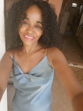 Je cherche un homme sérieux et sincère  pour une relation durable 
