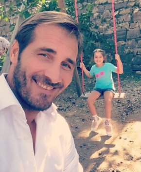 bonjours moi c'est Florentin age de 46 ans  veuf ici a la recherche  d'une femme 