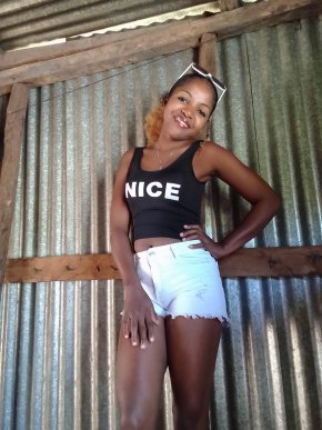 Je cherche un homme simple et sociable 