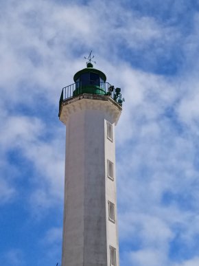 Sans prise de tête je cherche l'idéal pour vivre heureux.