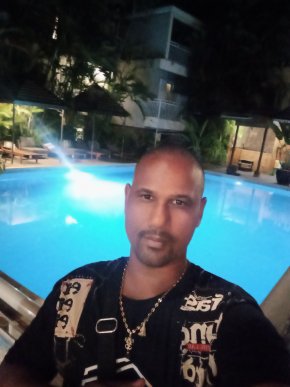 Rechercher de l'amitier del'amour des personne qui aime s'amuser ou plus 