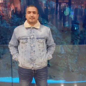 Cherche une femme canadienne  pour m'apprendre la culture locale et m'aider á m' intégrer 