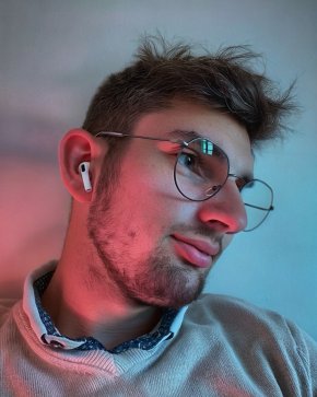 Je recherche une femme spontanée qui cherche une relation sérieuse