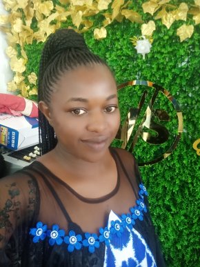 Hi ? moi c'est guileine camerounaise et célibataire 