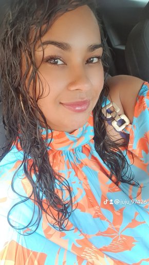 Femme simple qui sait ce qu'elle veut pas de faux profil svp