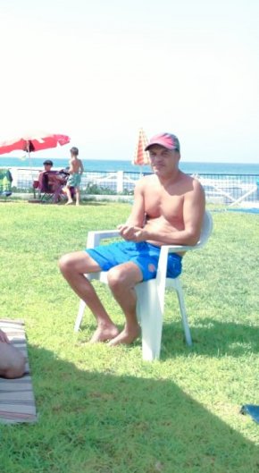 cherche une femme sérieuse mature esprit sein  féminine et amour